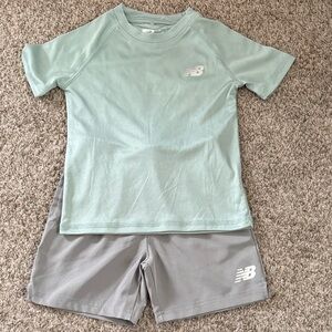 New Balance Toddler boy set EUC-4T